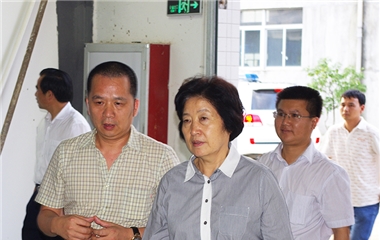 中央政治局委員、中央統(tǒng)戰(zhàn)部部長孫春蘭蒞臨天守集團關(guān)心指導